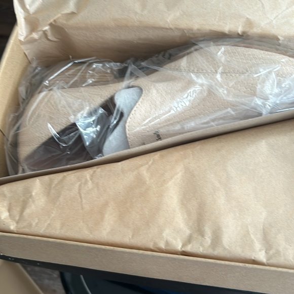 LUCKY BRAND tan shoes women - Picture 2 of 5